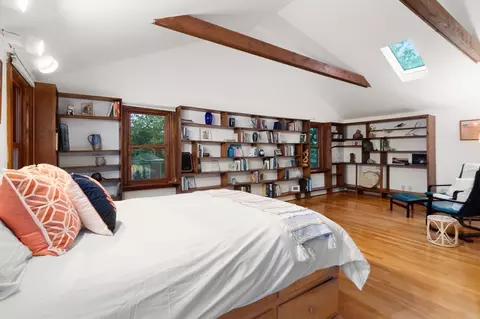 Bedroom - 17 Sutton Ave, Salem, MA 01970 photo 1 of 7
