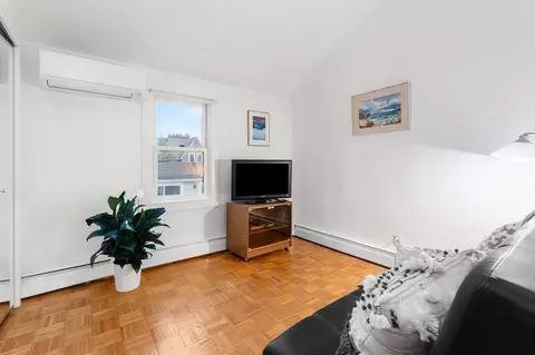 Bedroom - 17 Sutton Ave, Salem, MA 01970 photo 5 of 7