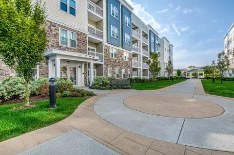 130 University Ave #1201, Westwood, MA 02090