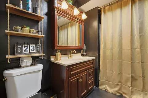 Bath - 1550-1552 Main St, Worcester, MA 01603 photo 3 of 3