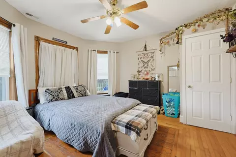 Bedroom - 1550-1552 Main St, Worcester, MA 01603 photo 1 of 11