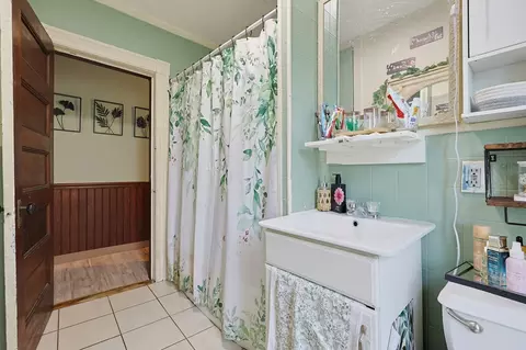 Bath - 1550-1552 Main St, Worcester, MA 01603 photo 1 of 3