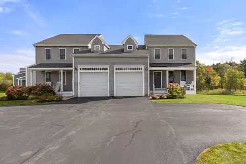 101 Sawmill Ln #101, Hanson, MA 02341