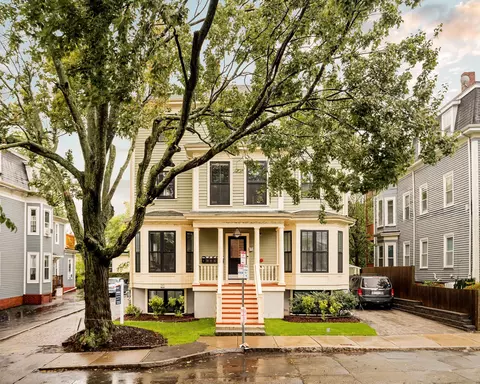20 Tufts St #20, Cambridge, MA 02139