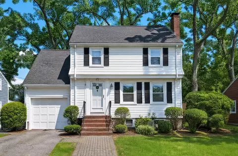 79 Whitman Ave, Melrose, MA 02176