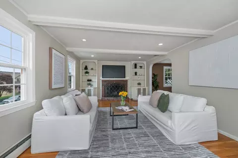 203 Woburn St, Medford, MA 02155