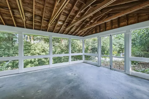 Exterior - 34 Skyridge Ln, Springfield, MA 01128 photo 5 of 12