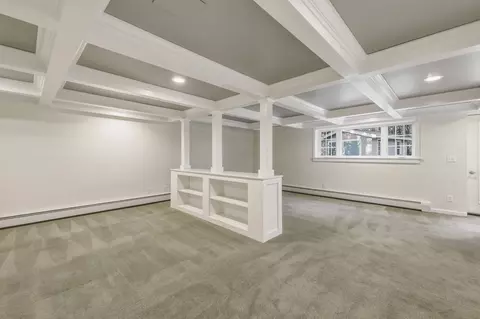Living - 34 Skyridge Ln, Springfield, MA 01128 photo 8 of 9