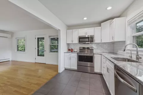 Kitchen - 34 Skyridge Ln, Springfield, MA 01128 photo 3 of 3