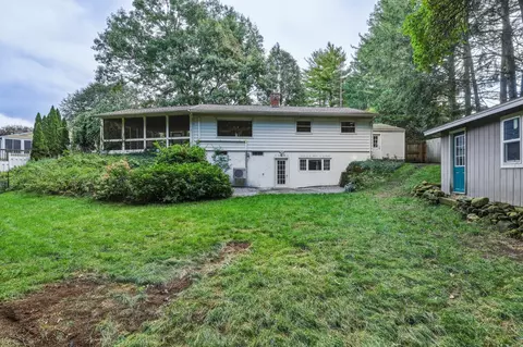 Exterior - 34 Skyridge Ln, Springfield, MA 01128 photo 11 of 12