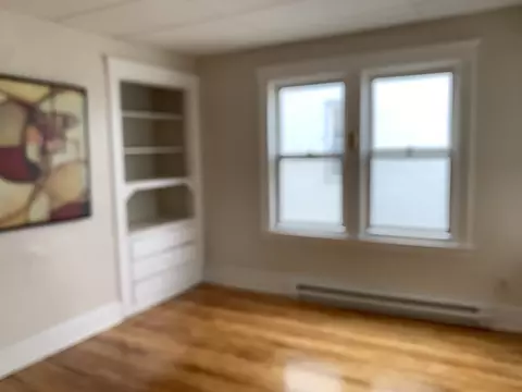 Living - 4 Mott St, Worcester, MA 01604 photo 4 of 9