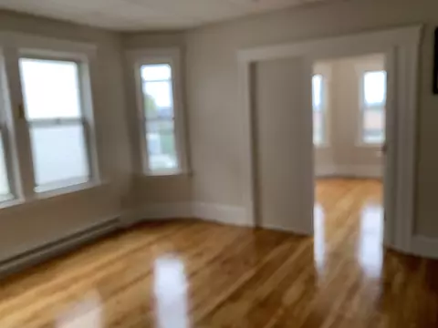 Living - 4 Mott St, Worcester, MA 01604 photo 5 of 9