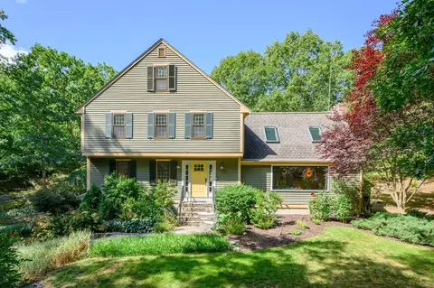74 East St, Hingham, MA 02043
