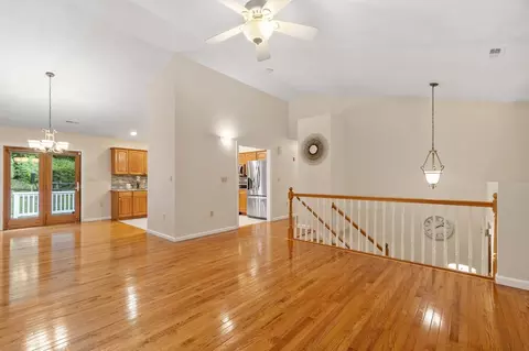 Living - 17 Teddy Rd, Worcester, MA 01603 photo 1 of 6