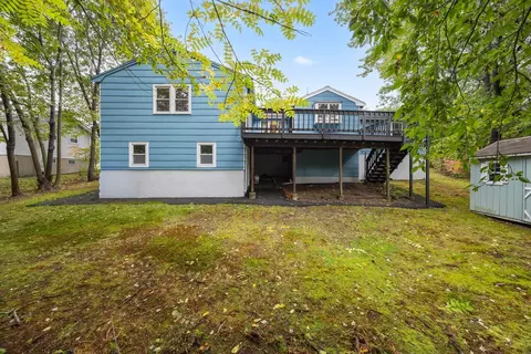 Exterior - 7 Edith Rd, Hudson, MA 01749 photo 6 of 8