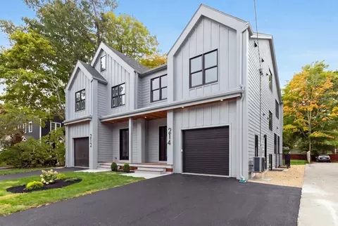 212-214 Auburn #214, Newton, MA 02465