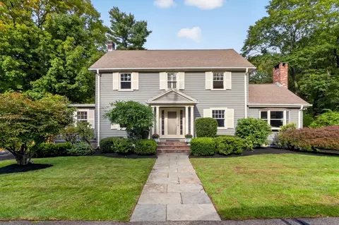 12 Grantland Rd, Wellesley, MA 02481