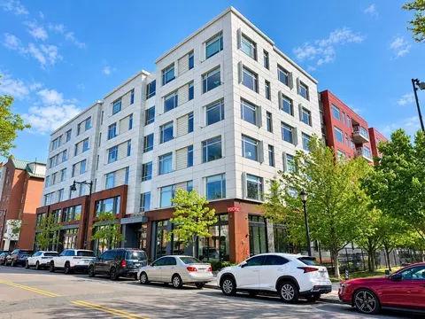 99 Sumner St #305, Boston, MA 02128
