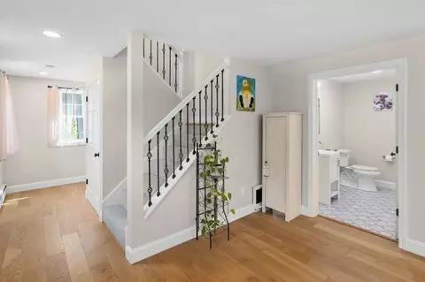Entry Way - 28 Ash St, Webster, MA 01570 photo 4 of 6
