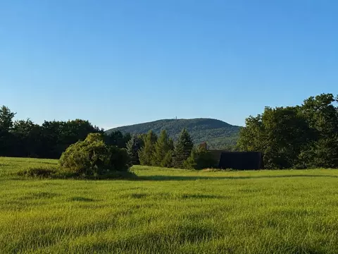 88 W Princeton Rd, Westminster, MA 01473