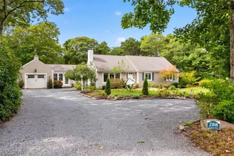 288 Millstone Rd, Brewster, MA 02631