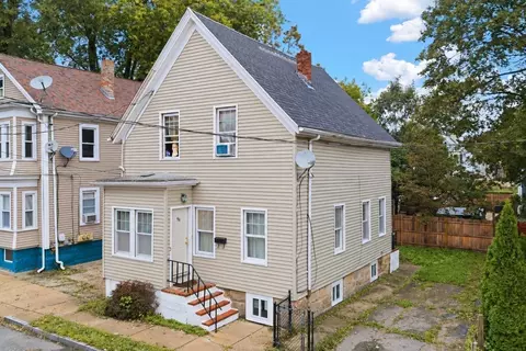 96 Pierce St, New Bedford, MA 02740