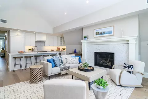 128 Elm St #313, Cohasset, MA 02025