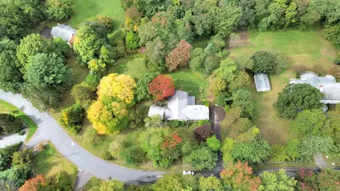 16 Ward Ln, Sherborn, MA 01770