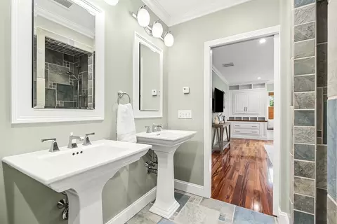 Bath - 15 Millbrook Rd, Beverly, MA 01915 photo 3 of 3