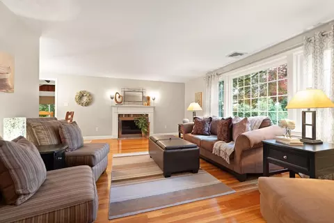 Living - 70 Longview Rd, Reading, MA 01867 photo 1 of 8