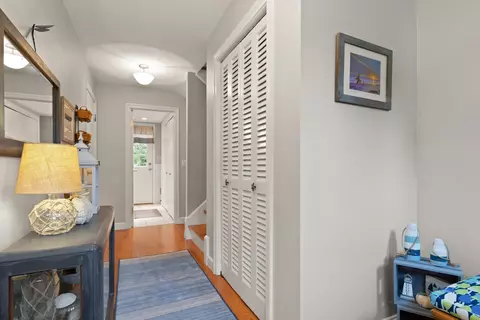 Entry Way - 70 Longview Rd, Reading, MA 01867 photo 2 of 3