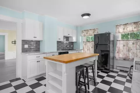 Kitchen - 340 Main St #1, Centerville, MA 02632 photo 1 of 5