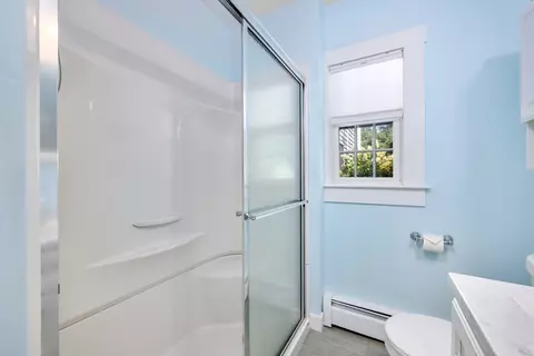 Bath - 340 Main St #1, Centerville, MA 02632 photo 2 of 2
