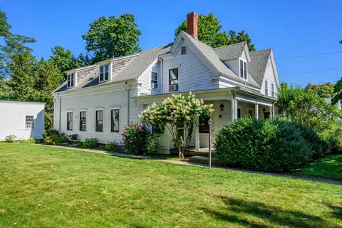 340 Main St #1, Centerville, MA 02632