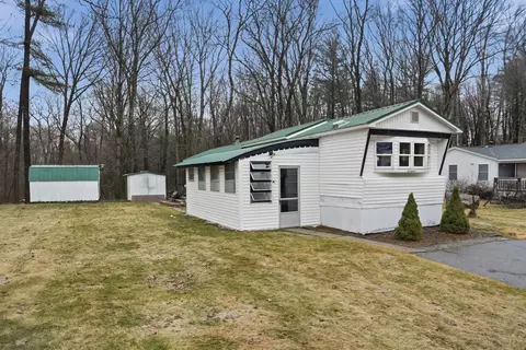 17 Conestoga Trl, Brookfield, MA 01506