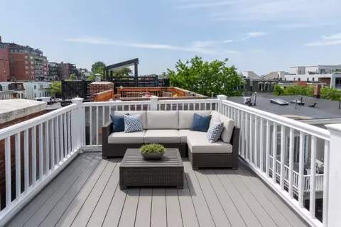 Exterior - 466 E 3rd St #2, Boston, MA 02127 photo 1 of 1