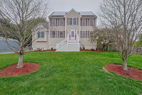 91 Edgewood Ave, Haverhill, MA 01832