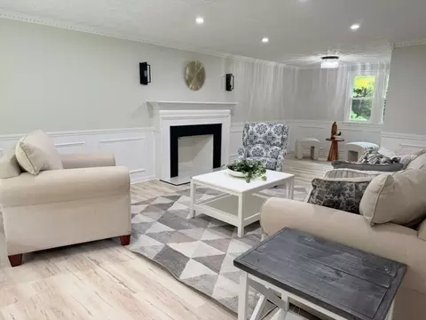Living - 57 Purgatory Rd, Sutton, MA 01590 photo 1 of 6