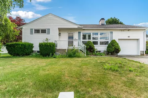 42 Marlboro St, Worcester, MA 01604