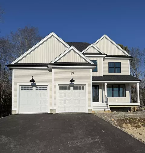 24 Danforth St, Rehoboth, MA 02769