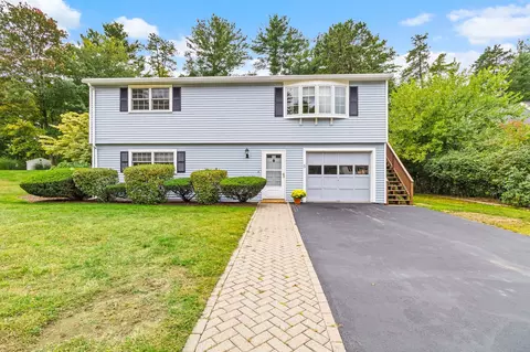 5 Memorial Dr, Northborough, MA 01532