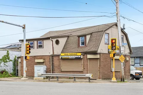 831 N Shore Rd, Revere, MA 02151