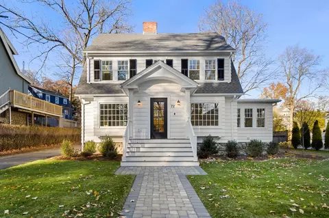 72 Berwick St, Worcester, MA 01602