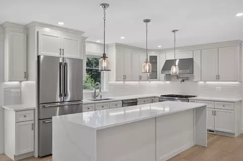 Kitchen - 9 Estrella Ln, Teaticket, MA 02536 photo 1 of 3