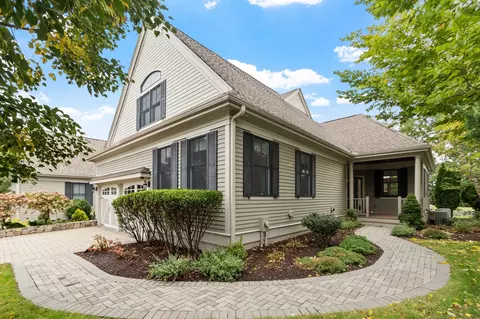 8 S Cottage Rd #8, Belmont, MA 02478