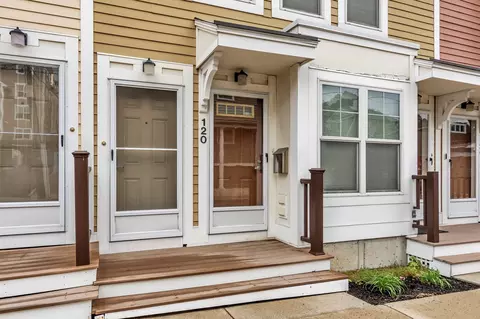 120 Library St #120, Chelsea, MA 02150