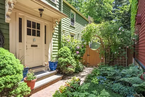 12 Salem St, Cambridge, MA 02139