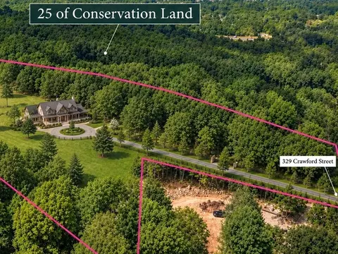 329 Crawford St, Northborough, MA 01532
