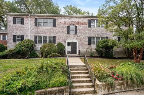 116 Lake Shr #3, Boston, MA 02135