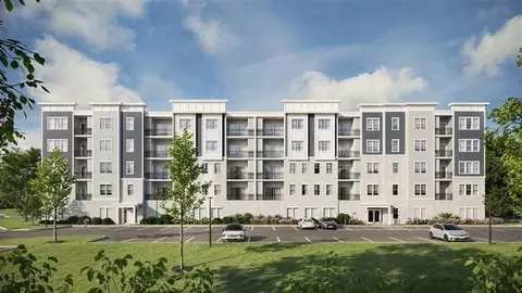 141 E Point Dr #201, Rumford, RI 02916